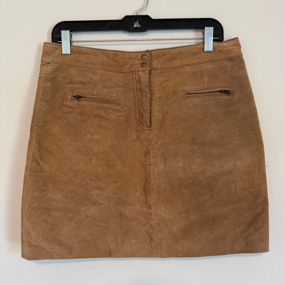 Wilson leather maxima skirt woman’s size 8 tan mini skirt (damaged) see photos